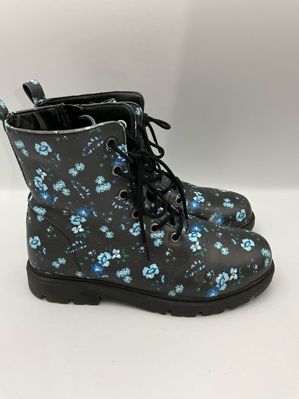L&D Kids Boots Size 4 Black Floral Lace-Up Ankle Boots